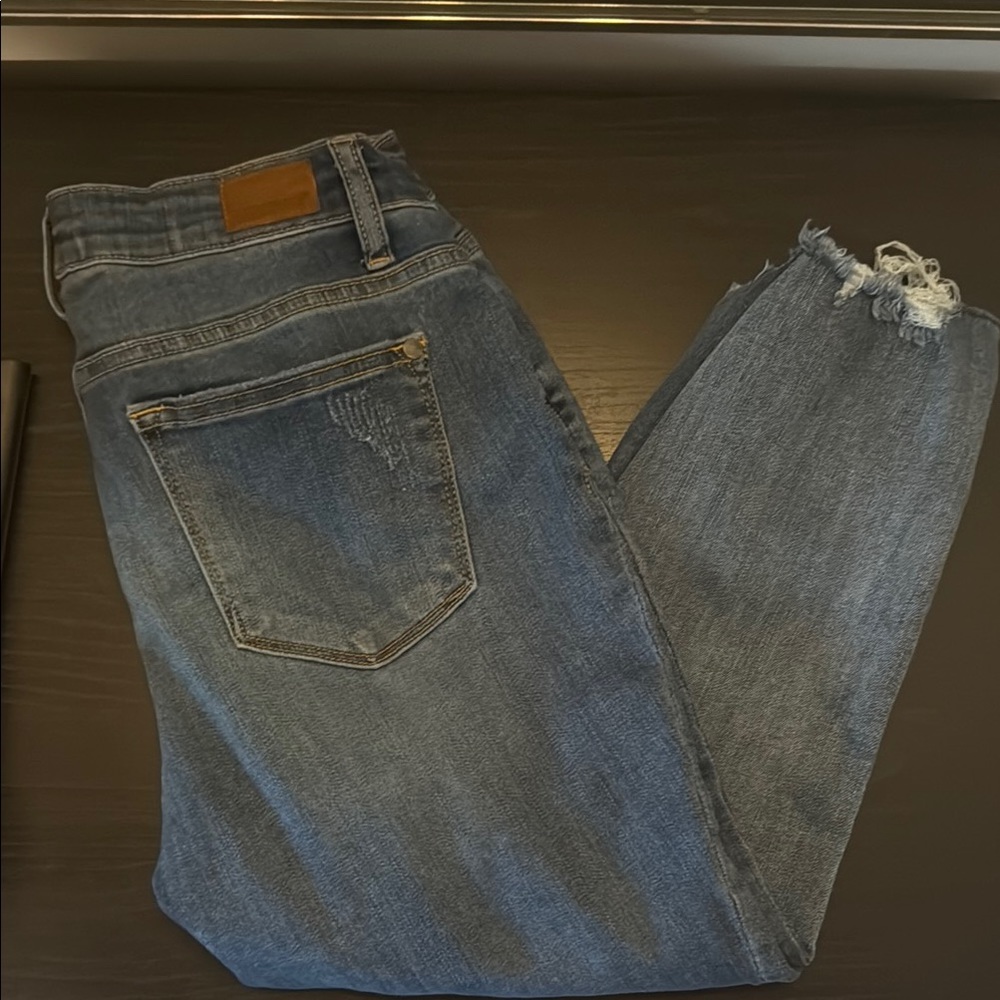 Judy Blue Ankle Cropped Blue Jeans with Distressed Detailing